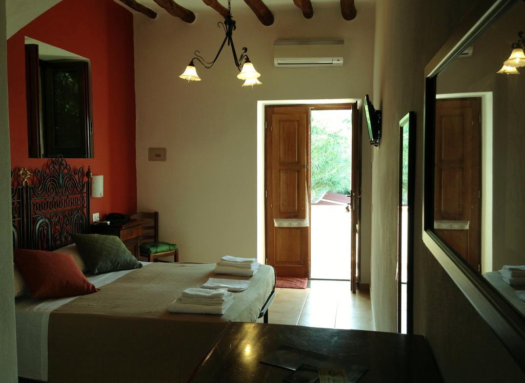 B&B La Goletta Di Salina Santa Marina Salina Δωμάτιο φωτογραφία